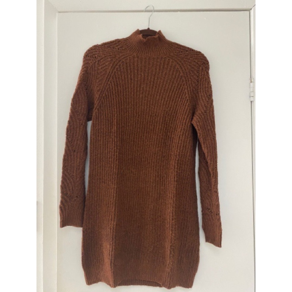 American Eagle Mock Neck Shift Dress